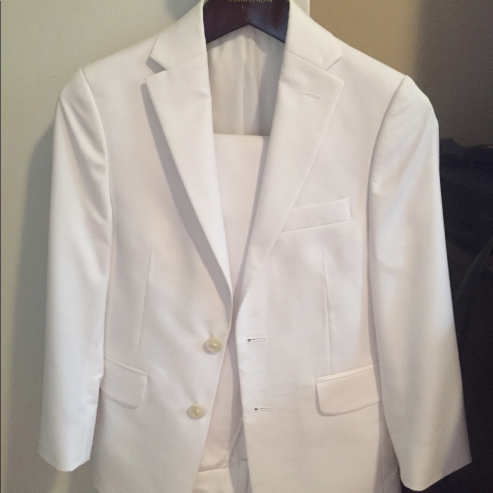 Michael Kors First communion suit.  Boy age 7-9